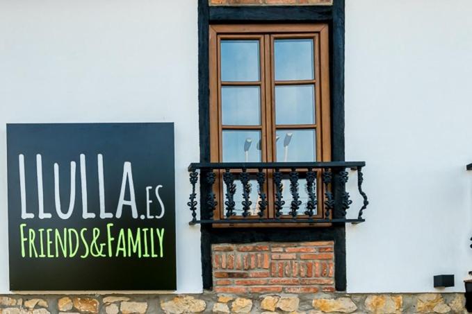 Llulla.Es Villa Cortiguera Luaran gambar